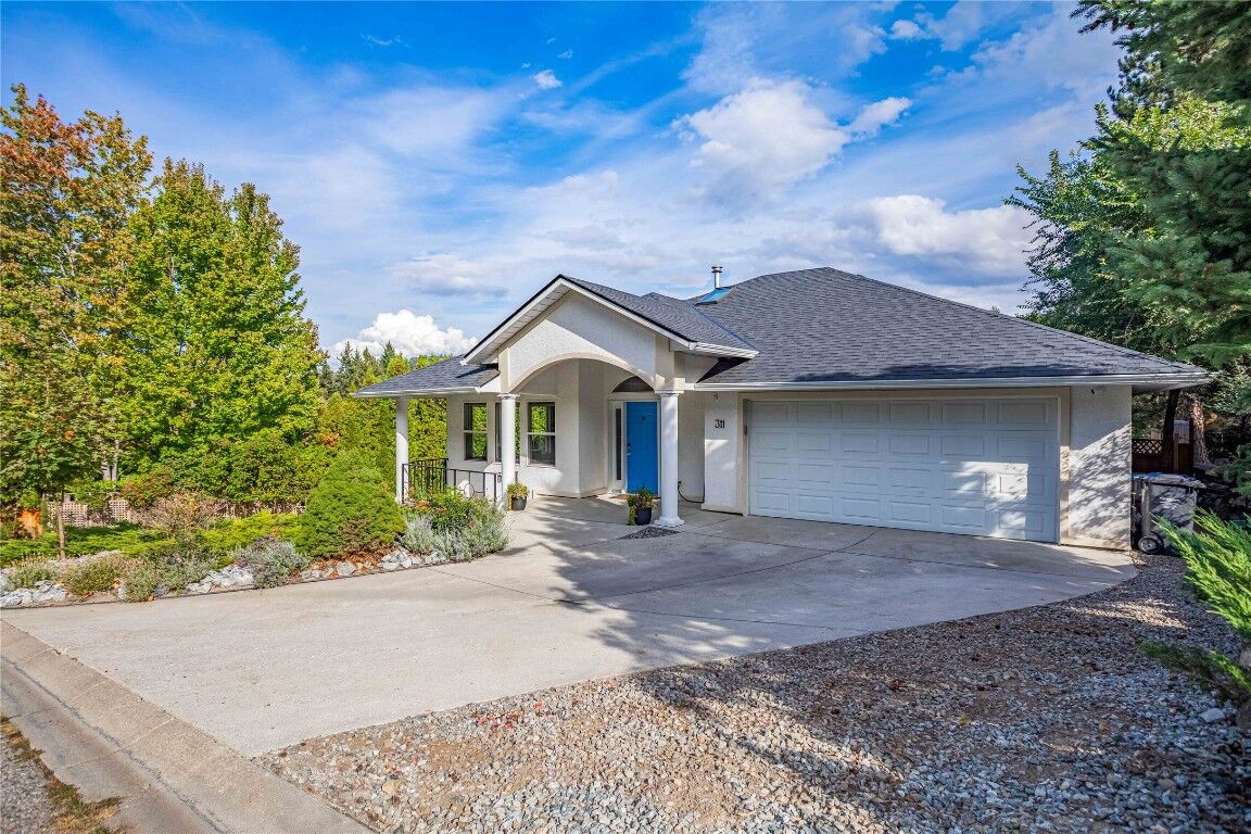 Property Photo:  311 Woodpark Crescent  BC V1V 2A9 