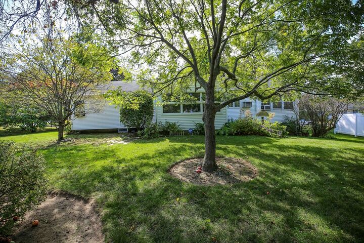 Property Photo: 42 Ellis Dr MA 01609