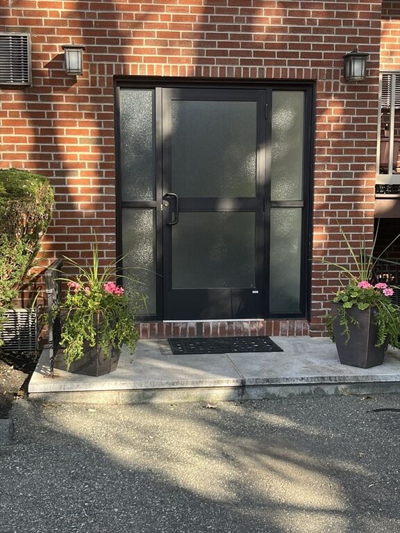 295 Main St. 5  Reading MA 01867 photo