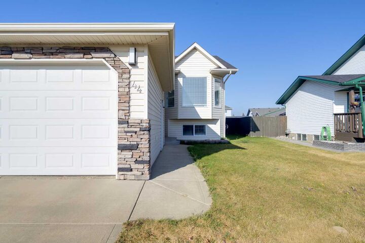 Property Photo: 44 Parkside Crescent AB T4M 0E9