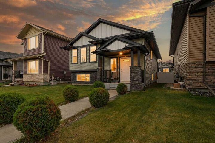 327 Lancaster Drive  Red Deer AB T4R 0R1 photo