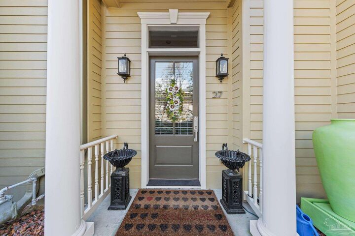 217 W Jackson St 12  Pensacola FL 32501 photo
