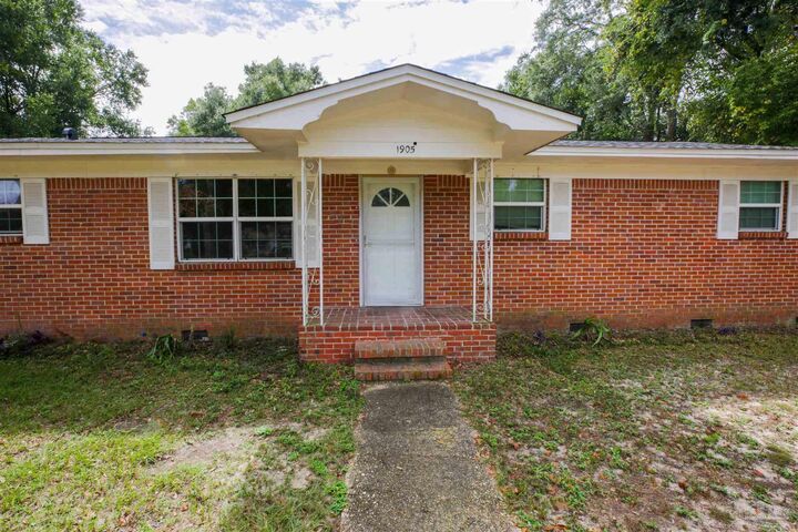 1905 John Carroll Dr  Pensacola FL 32504 photo