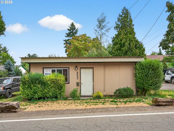 Property Photo:  4600 NE 72nd Ave  OR 97218 