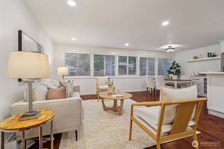 Property Photo:  13204 NE 190th Place  WA 98072 