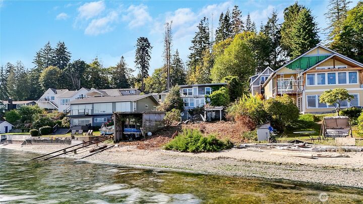 Property Photo:  1129  Colchester Drive SE  WA 98366