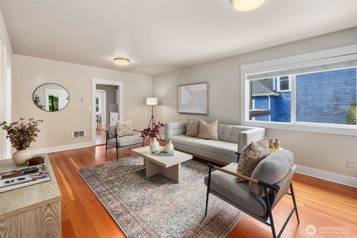 Property Photo:  815 S Rose Street A  WA 98108 