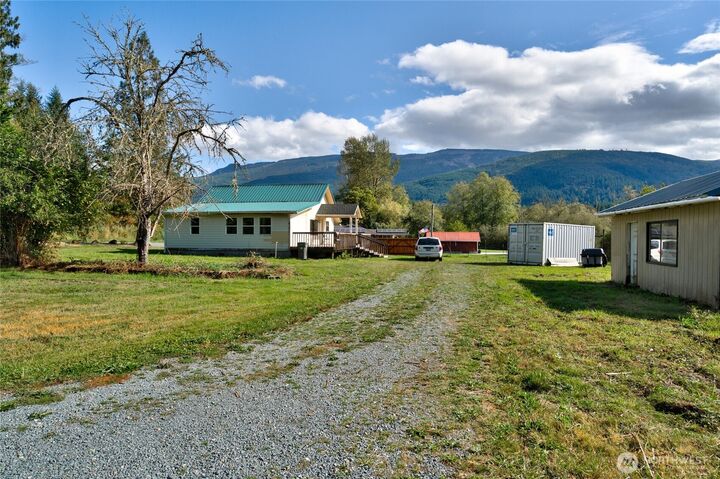Property Photo: 23404 Prairie Road WA 98284