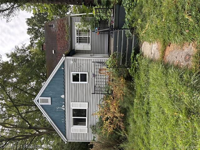 Property Photo:  19431 Lyndon Street  MI 48223 