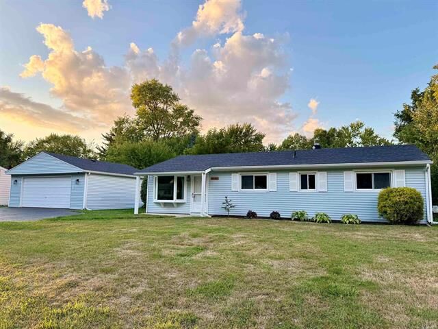 Property Photo:  4640 Independence Drive Drive  MI 48346 