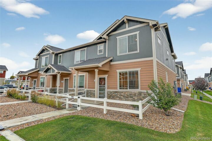 Property Photo:  270 Cardinal Street  CO 80534 