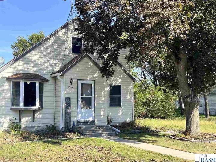Property Photo:  206 McKinley Street  MN 56007 