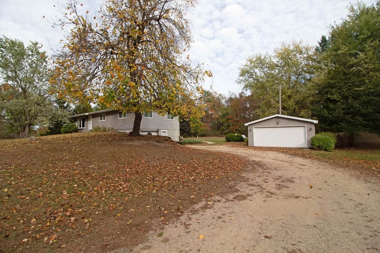Property Photo:  7045 Coon Rock Road  WI 53503 