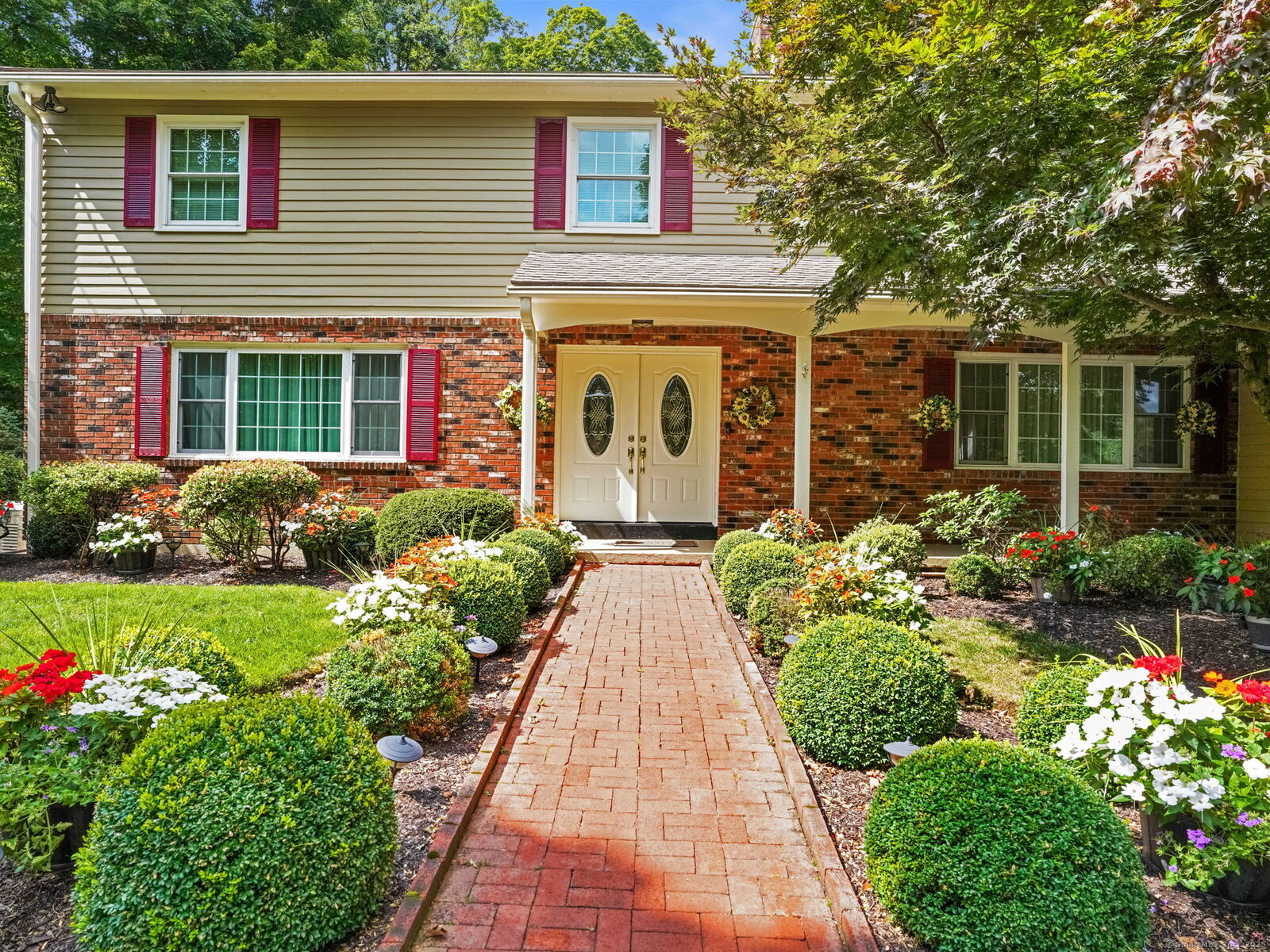 Property Photo: 35 Red Barn Road CT 06611