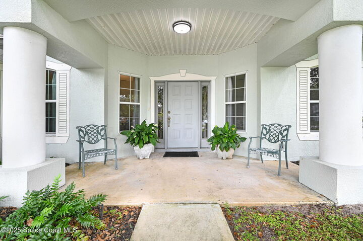 Property Photo: 3690 Hickory Park Drive FL 32780