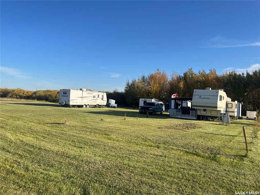 Photo de la propriété:  101-105 2nd Avenue S  SK S0A 3X0 