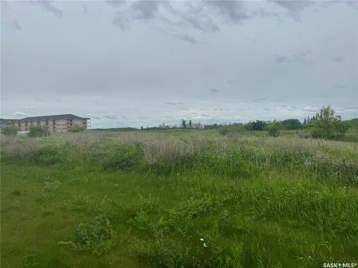 Property Photo:  751 25th Street W  SK S6V 4N7 