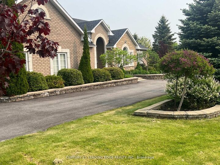 Property Photo:  2 Deer Ridge Road  ON L0C 1A0 
