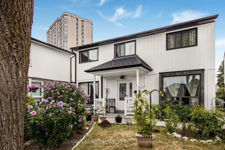 Property Photo: 95 Huntingwood Crescent ON L6S 1S5