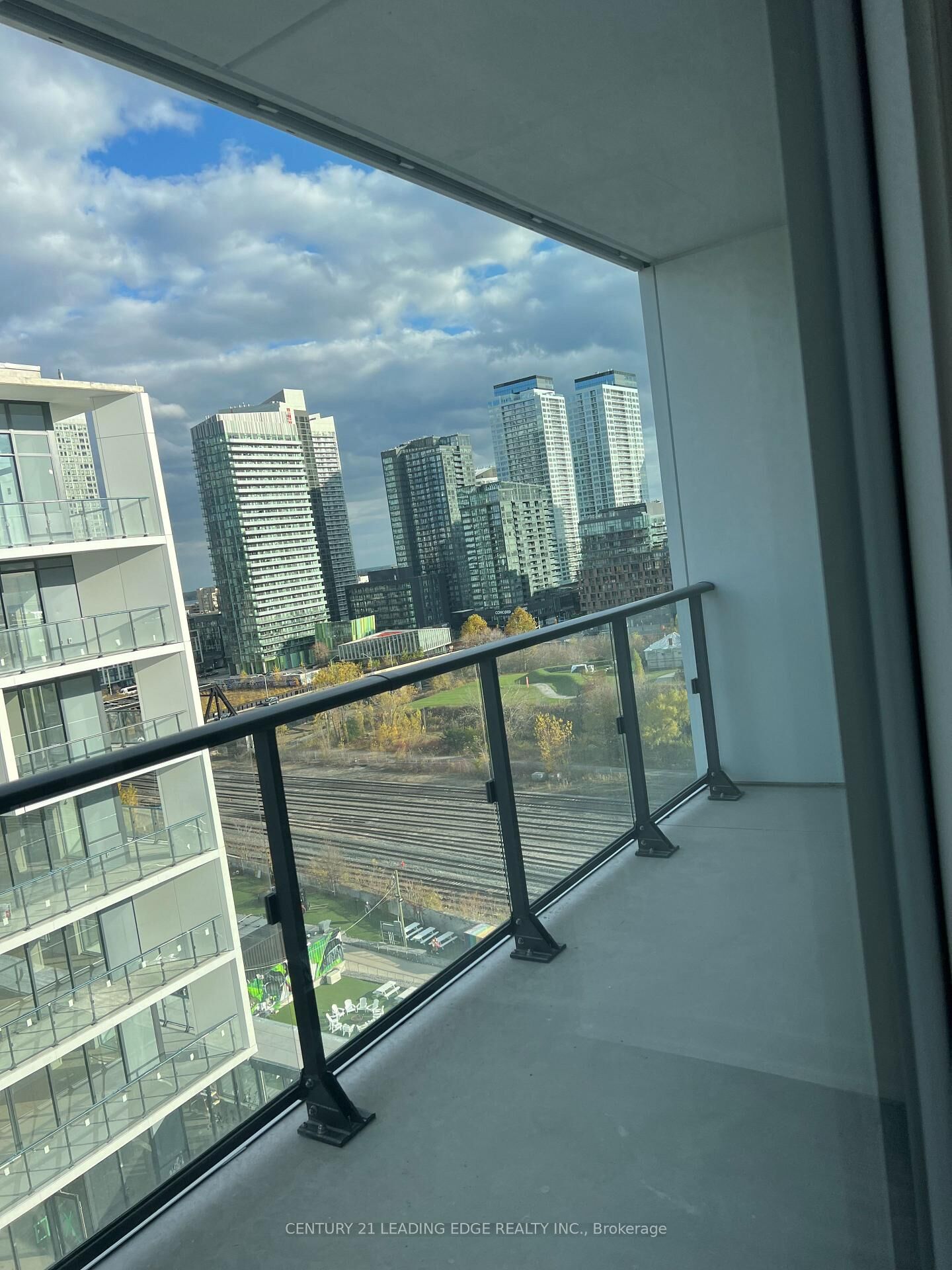 Property Photo:  9 Tecumseth Street 1101  ON M5V 0S5 