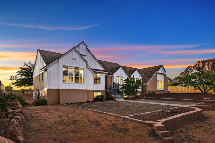 Property Photo:  765 N Juniper St  UT 84784 