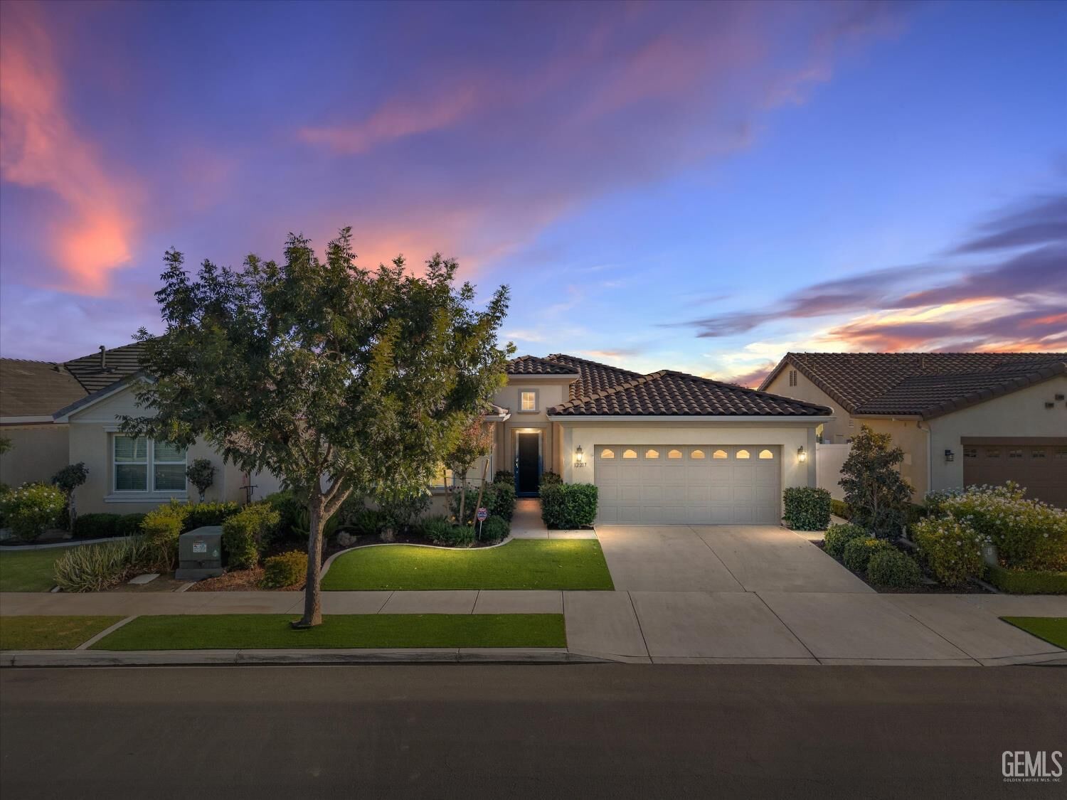 Property Photo: 12217 French Park CA 93312