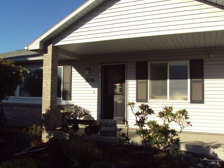 Property Photo: 3716 11th Street C ID 83501