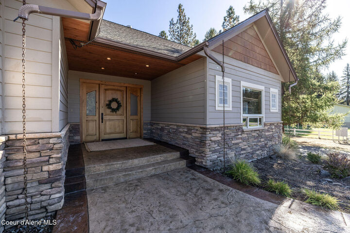 Property Photo:  5960 N 17th St  ID 83815 