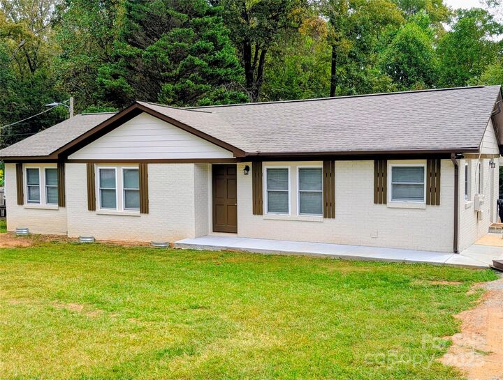 Property Photo: 3220 Jonesberry Road NC 28105