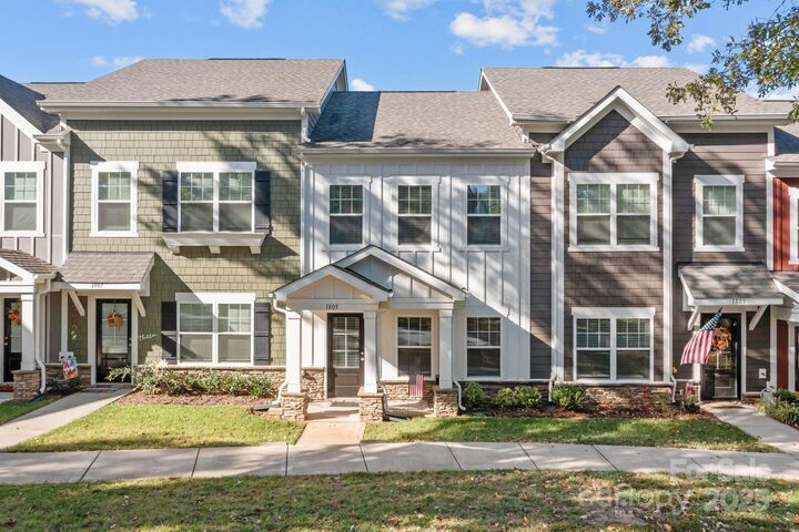 Property Photo:  1805 Edgewater Drive NW  NC 28613