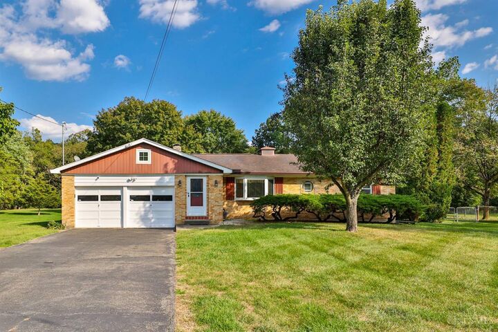 Property Photo:  9086 Flintwood Drive  OH 45030 