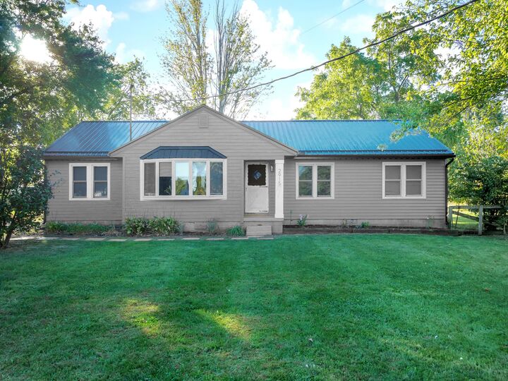 Property Photo: 2915 US Highway 42 NE OH 43140
