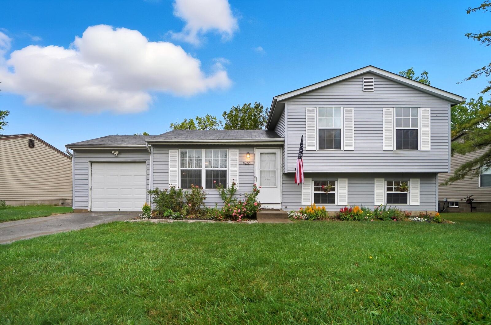 Property Photo: 4950 Cherry Creek S Parkway OH 43228