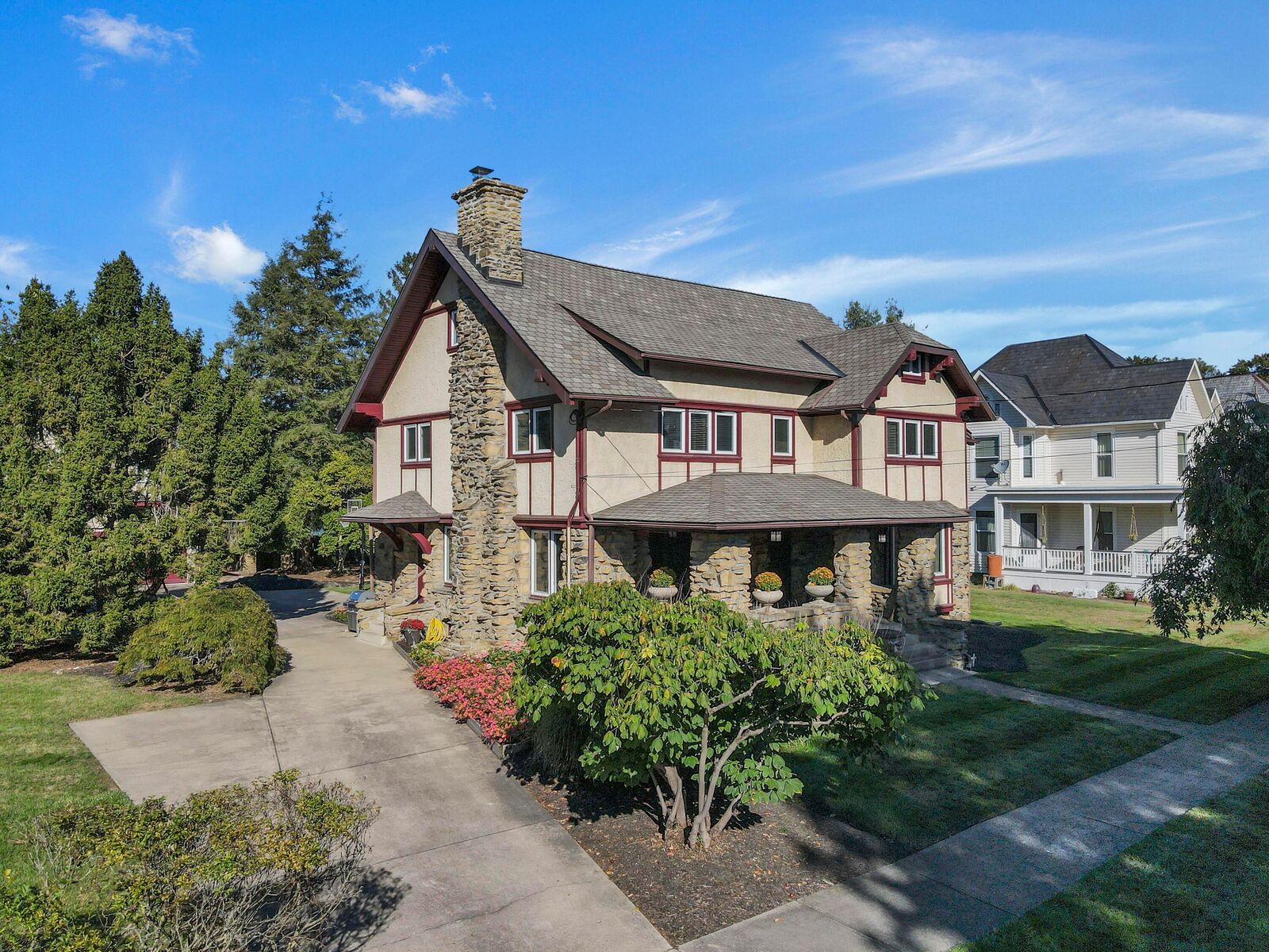Property Photo: 9 Linden Avenue OH 43055