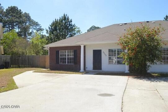 Property Photo:  5200 Joshua Lane  FL 32404 