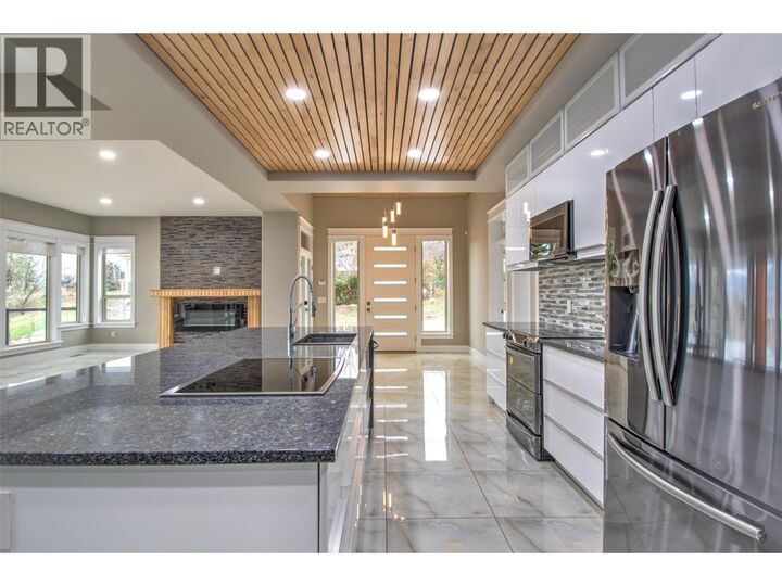 Property Photo: 7509 Kennedy Lane Lane BC V1H 1C4