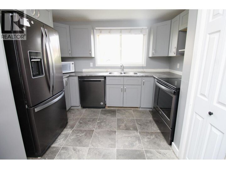 Property Photo:  11 Selwyn Drive 23  BC V0J 2C0 