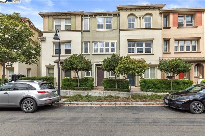 252 Sullivan Way  Hayward CA 94541 photo