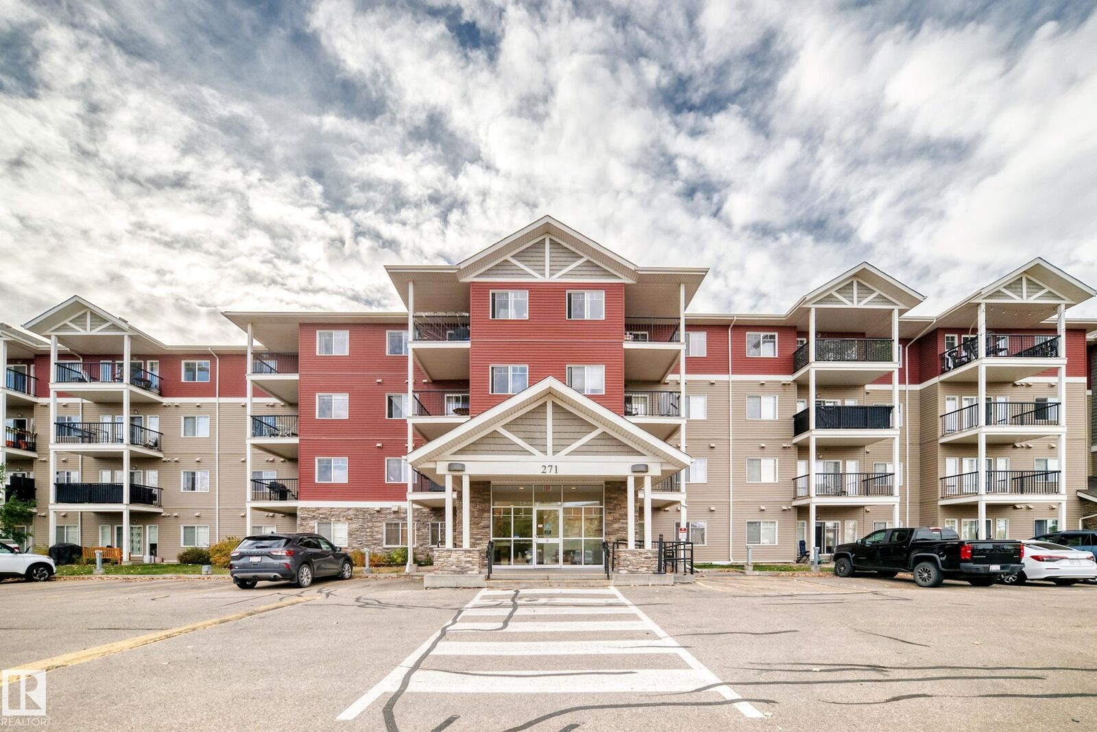 Property Photo:  271 Charlotte Way 412  AB T8H 0N9 
