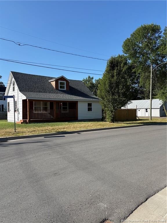 20 Carman Avenue  Fredericton NB E3A 3X1 photo