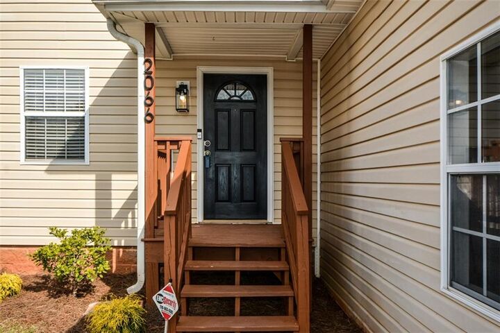 Property Photo: 2066 Tilson Road GA 30032