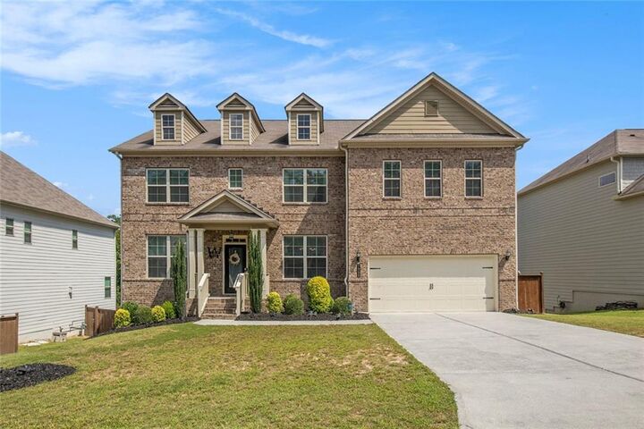Property Photo: 7905 Brewton Creek Drive GA 30028