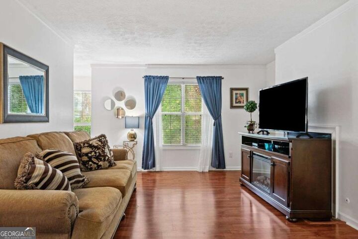 Property Photo: 102 Glenleaf Drive GA 30092
