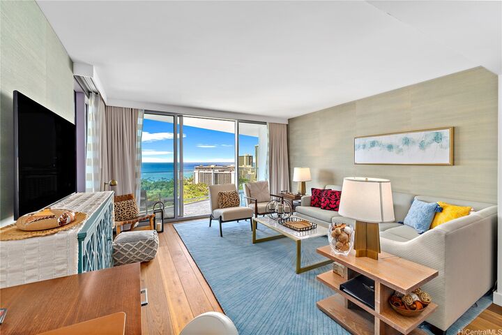 383 Kalaimoku Street E2308  Honolulu HI 96815 photo