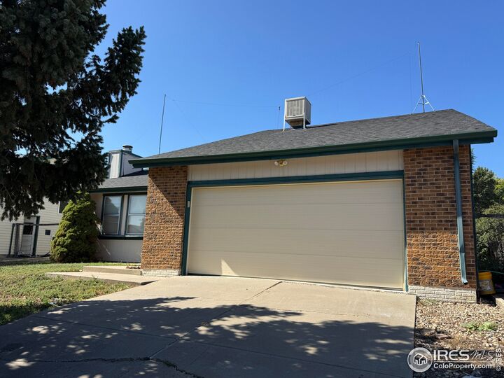 Property Photo:  425 6th St  CO 80542 