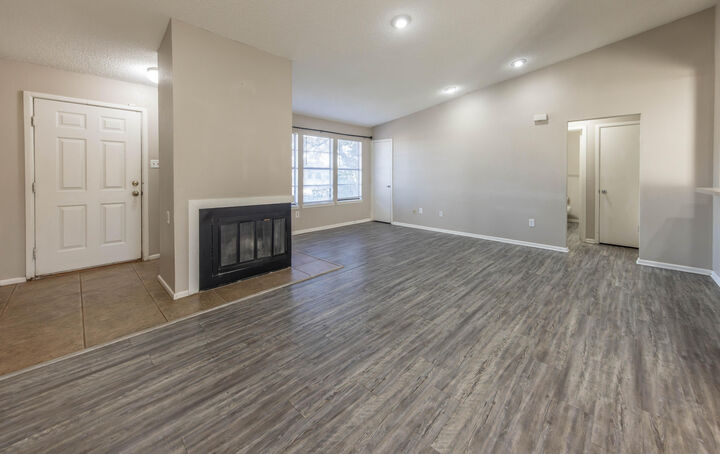 Property Photo: 317 E 16th Street TX 79382