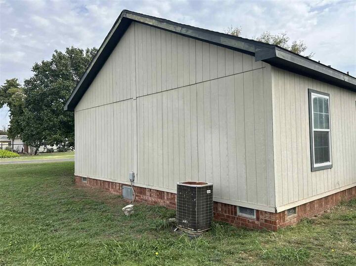 Property Photo: 220 N Symcox Street OK 73632