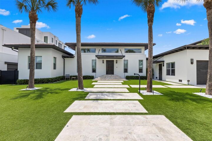 Property Photo: 5129 W Neptune Way FL 33609