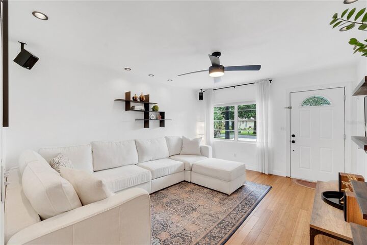 Property Photo:  714 Lake Drive  FL 32701 