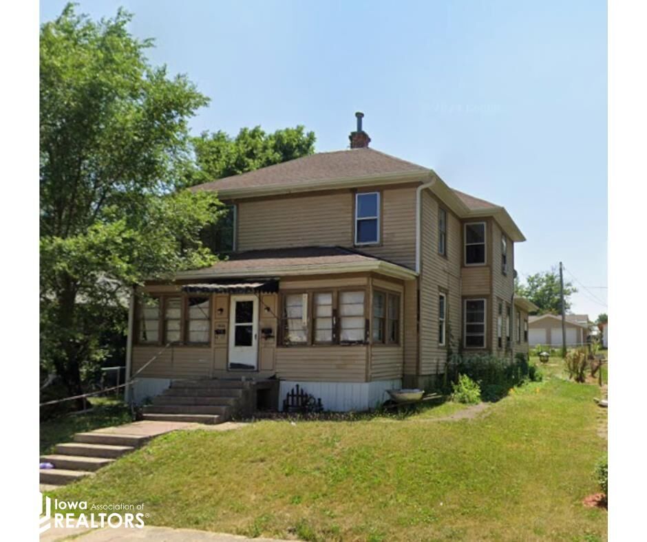Property Photo:  1606 Des Moines Street  IA 52632